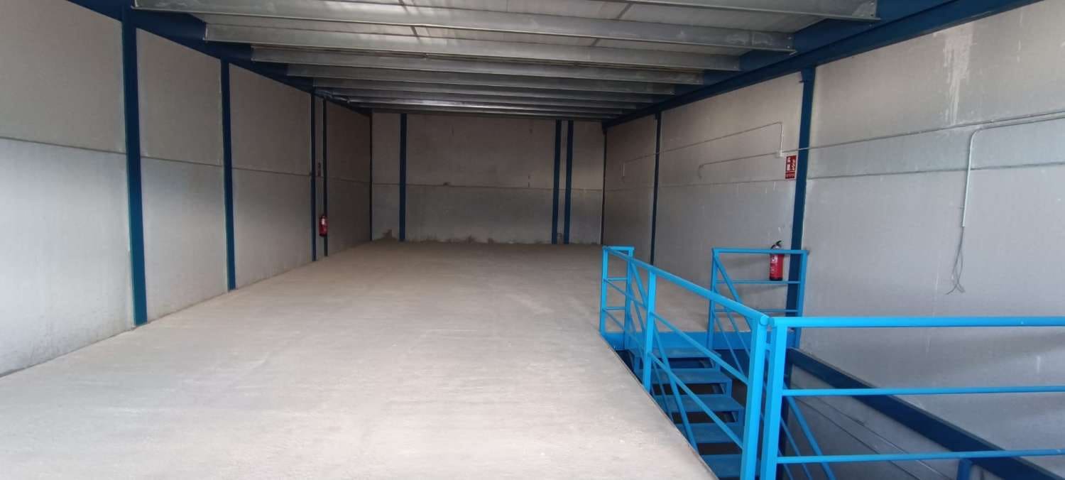 Azienda da affittare in Alhaurin de la Torre - 1.100 € (Rif: 5340540)
