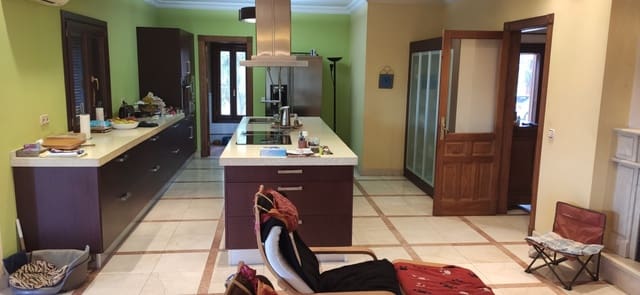 7 soveværelse Villa til salg i Coín med swimmingpool - € 990.000 (Ref: 5353412)