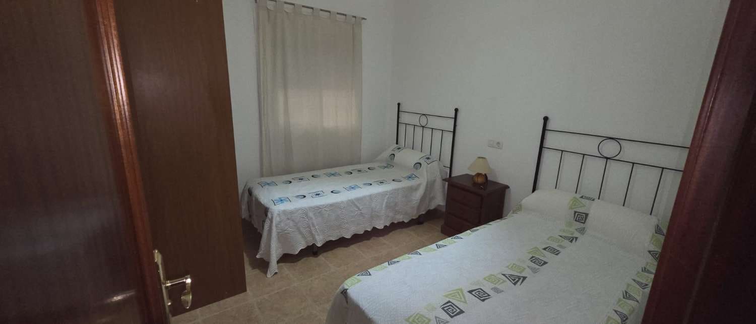 3 soverom Kjedet enebolig til leie i Alhaurin de la Torre med svømmebasseng garasje - € 1 750 (Ref: 5453168)