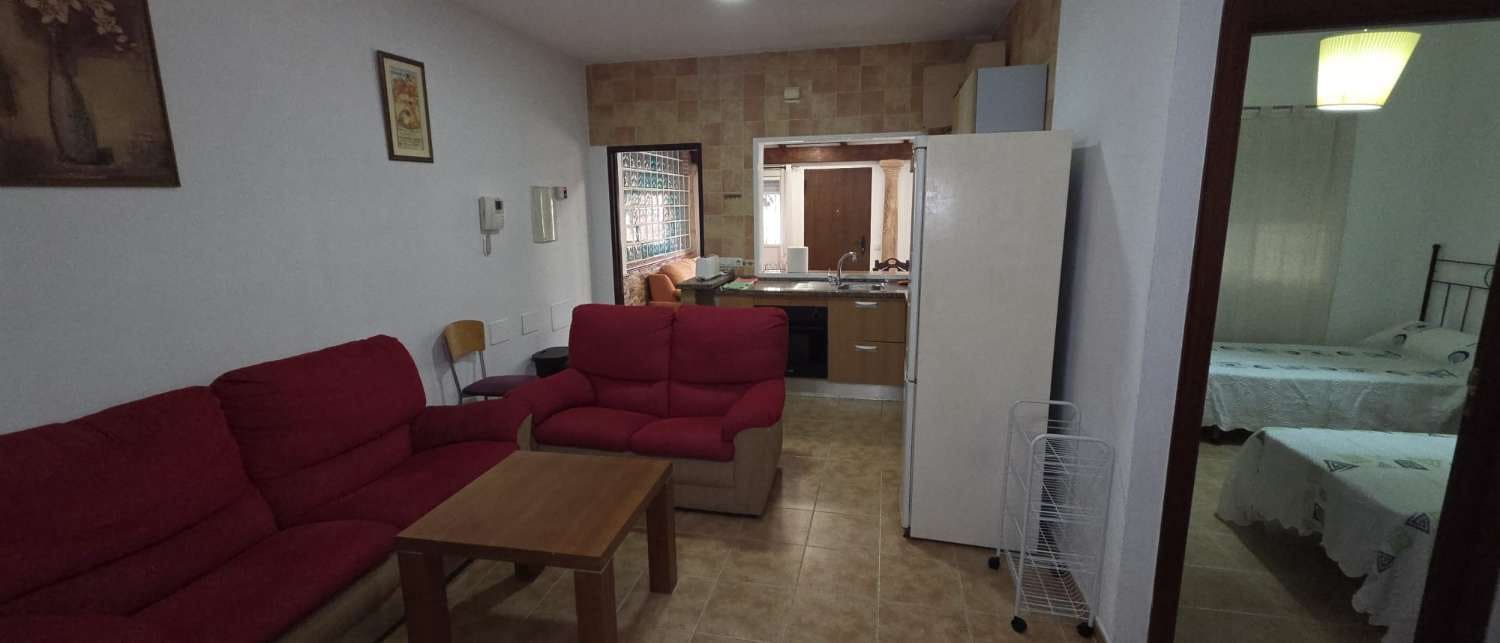 3 soverom Kjedet enebolig til leie i Alhaurin de la Torre med svømmebasseng garasje - € 1 750 (Ref: 5453168)