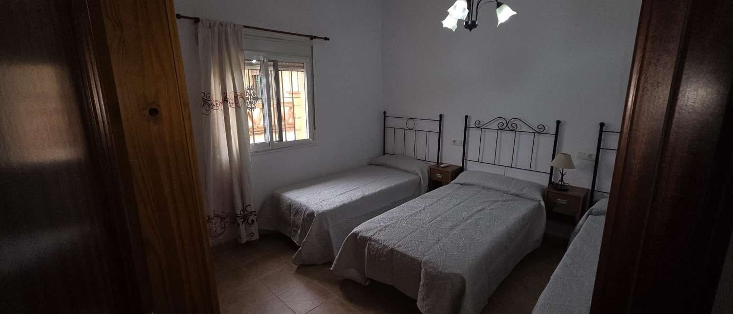 3 soverom Kjedet enebolig til leie i Alhaurin de la Torre med svømmebasseng garasje - € 1 750 (Ref: 5453168)