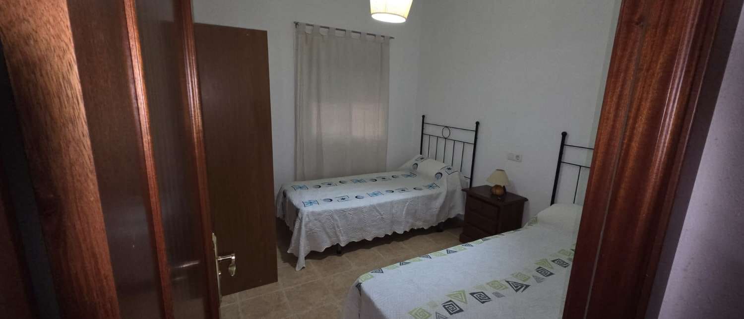 3 soverom Kjedet enebolig til leie i Alhaurin de la Torre med svømmebasseng garasje - € 1 750 (Ref: 5453168)