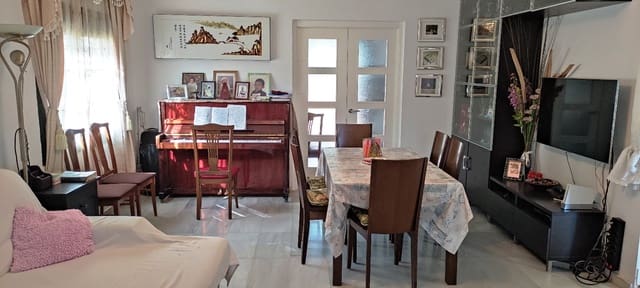 9 quarto Moradia para venda em Alhaurín de la Torre com piscina garagem - 700 000 € (Ref: 5719069)