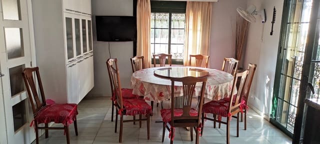 9 quarto Moradia para venda em Alhaurín de la Torre com piscina garagem - 700 000 € (Ref: 5719069)