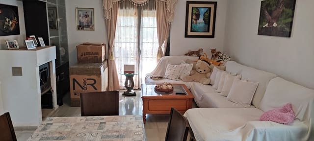 9 quarto Moradia para venda em Alhaurín de la Torre com piscina garagem - 700 000 € (Ref: 5719069)