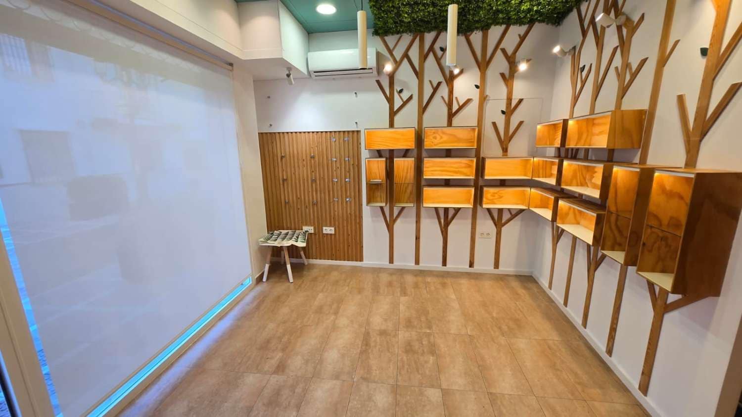 Commerciale in vendita in Alhaurin de la Torre - 100.000 € (Rif: 6013585)