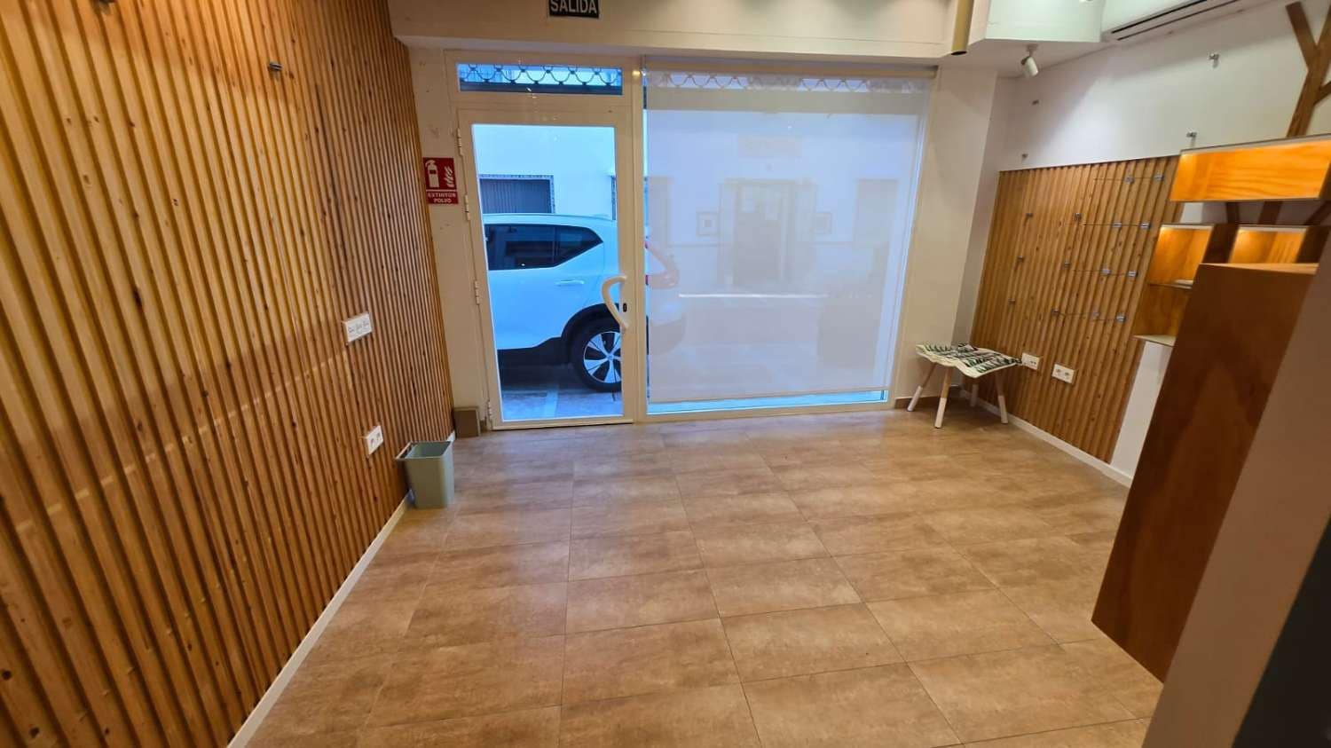Commerciale in vendita in Alhaurin de la Torre - 100.000 € (Rif: 6013585)