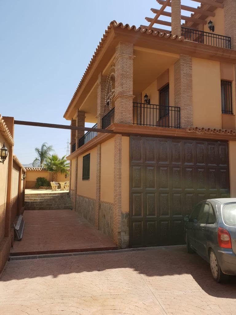 4 soverom Villa til salgs i Estacion de Cartama med svømmebasseng - € 1 390 000 (Ref: 6600829)