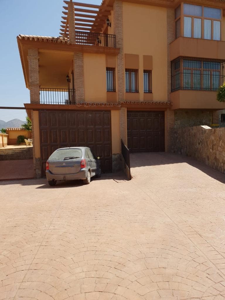 4 soverom Villa til salgs i Estacion de Cartama med svømmebasseng - € 1 390 000 (Ref: 6600829)