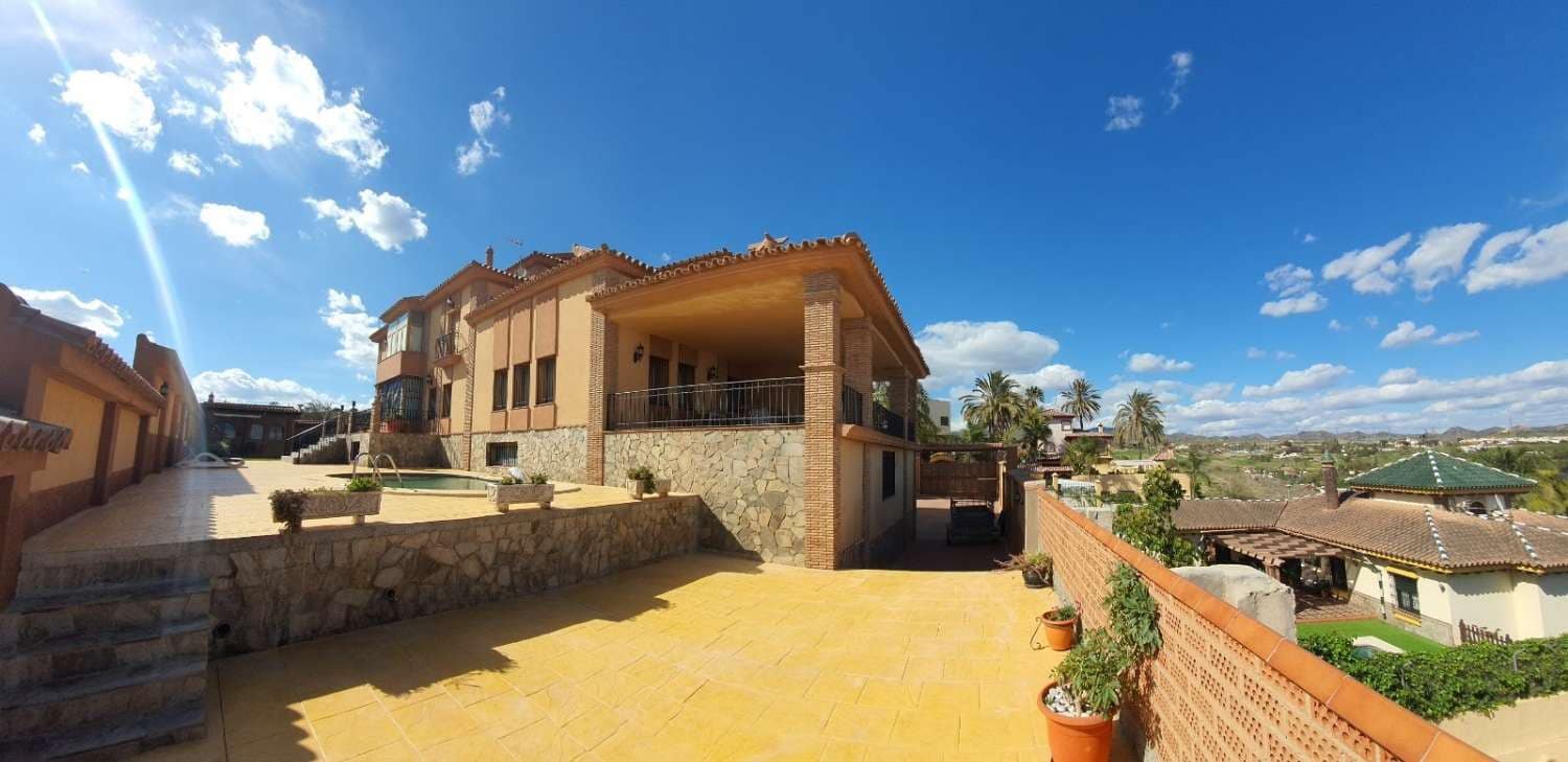 4 soverom Villa til salgs i Estacion de Cartama med svømmebasseng - € 1 390 000 (Ref: 6600829)