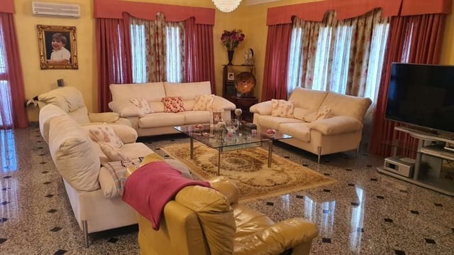 4 soverom Villa til salgs i Estación de Cártama, Cártama med svømmebasseng - € 1 390 000 (Ref: 6600829)