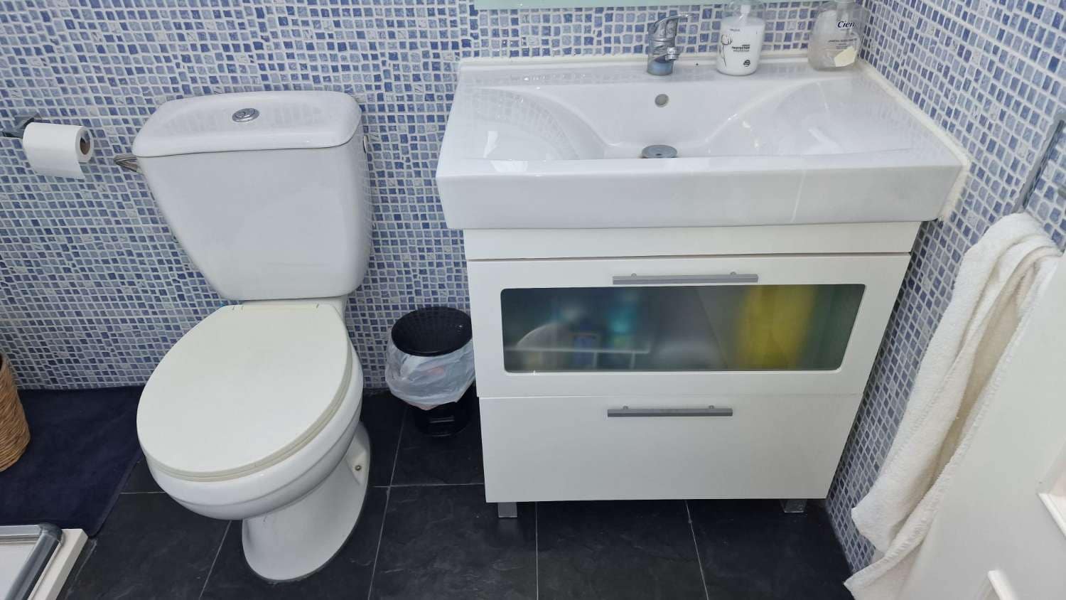 3 makuuhuone Paritalo vuokrattavana paikassa Alhaurin de la Torre mukana uima-altaan 
autotalli - 1 900 € (Ref: 6974264)