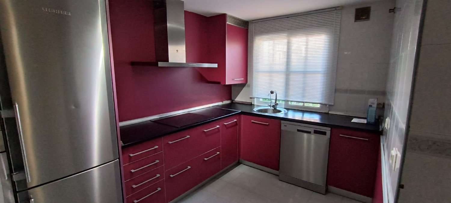 3 makuuhuone Paritalo vuokrattavana paikassa Alhaurin de la Torre mukana uima-altaan 
autotalli - 1 900 € (Ref: 6974264)