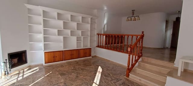 3 makuuhuone Paritalo vuokrattavana paikassa Alhaurín de la Torre mukana uima-altaan 
autotalli - 1 900 € (Ref: 6974264)