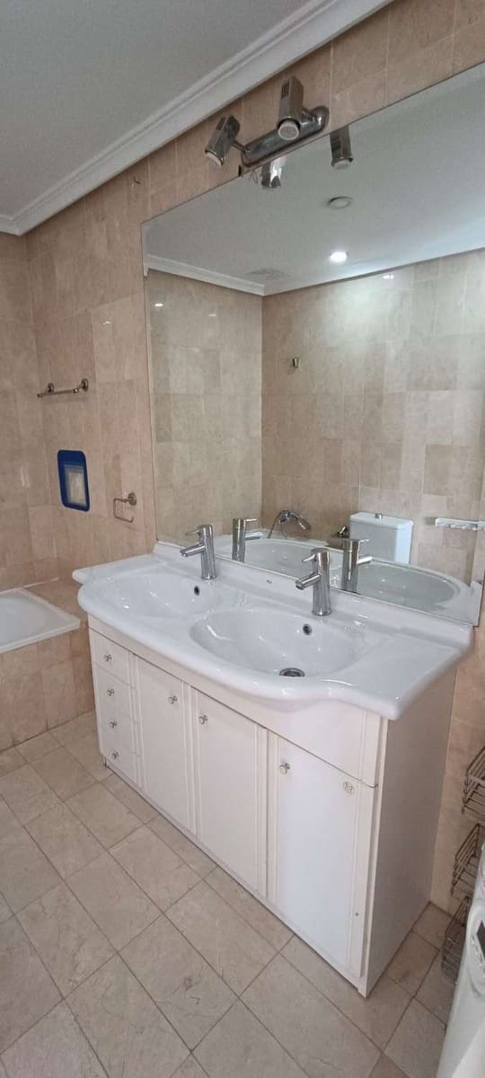 3 makuuhuone Paritalo vuokrattavana paikassa Alhaurin de la Torre mukana uima-altaan 
autotalli - 1 900 € (Ref: 6974264)