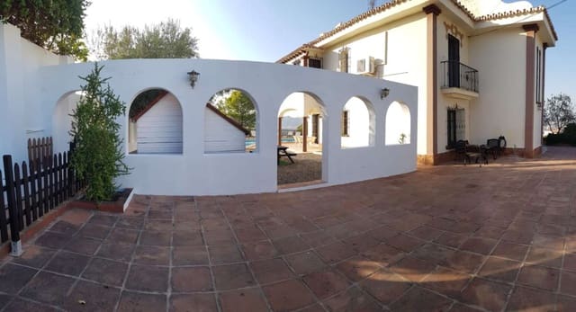 7 camera da letto Villa in vendita in Alhaurín de la Torre con piscina - 695.000 € (Rif: 7270937)
