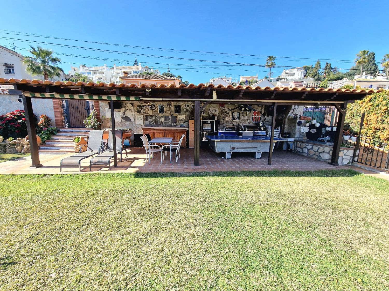 4 Zimmer Villa zu verkaufen in Mijas mit Pool - 850.000 € (Ref: 7396758)