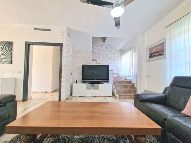 Chalet de 4 habitaciones en Mijas en venta con piscina - 850.000 € (Ref: 7396758)