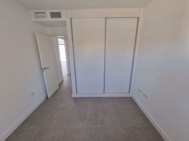 Appartement de 2 chambres à louer à Alhaurín de la Torre avec garage - 1 200 € (Ref: 7827377)
