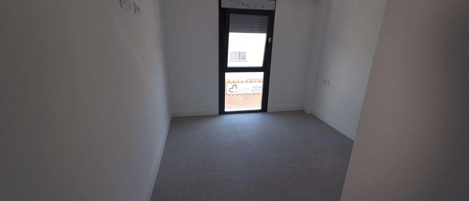 2 bedroom Flat for rent in Alhaurin de la Torre - € 1,200 (Ref: 7827377)