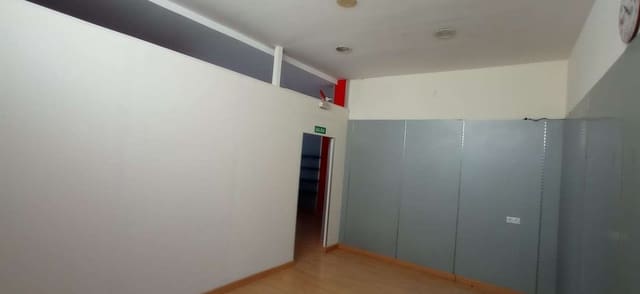 Commercial for sale in Alhaurín de la Torre - € 180,000 (Ref: 7837589)