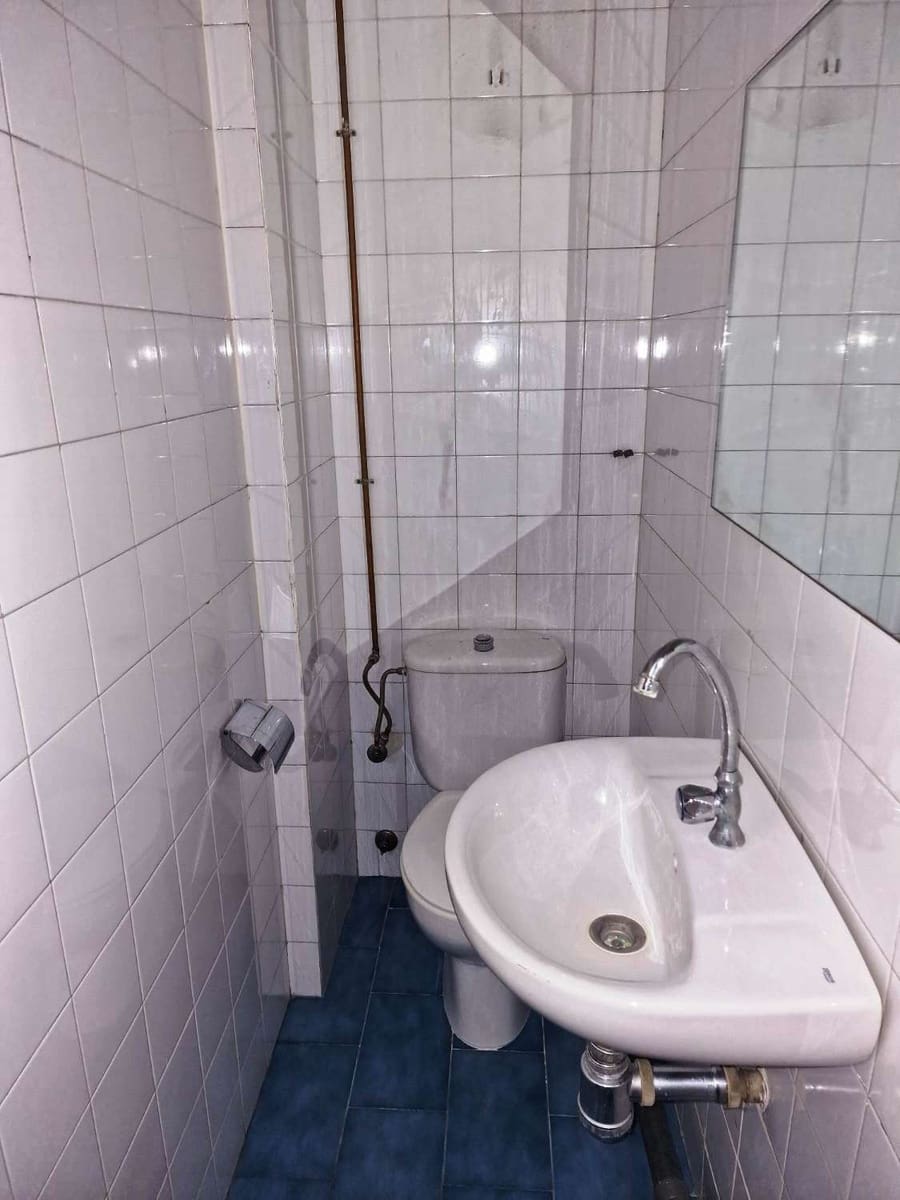 Commercial for sale in Alhaurin de la Torre - € 180,000 (Ref: 7837589)