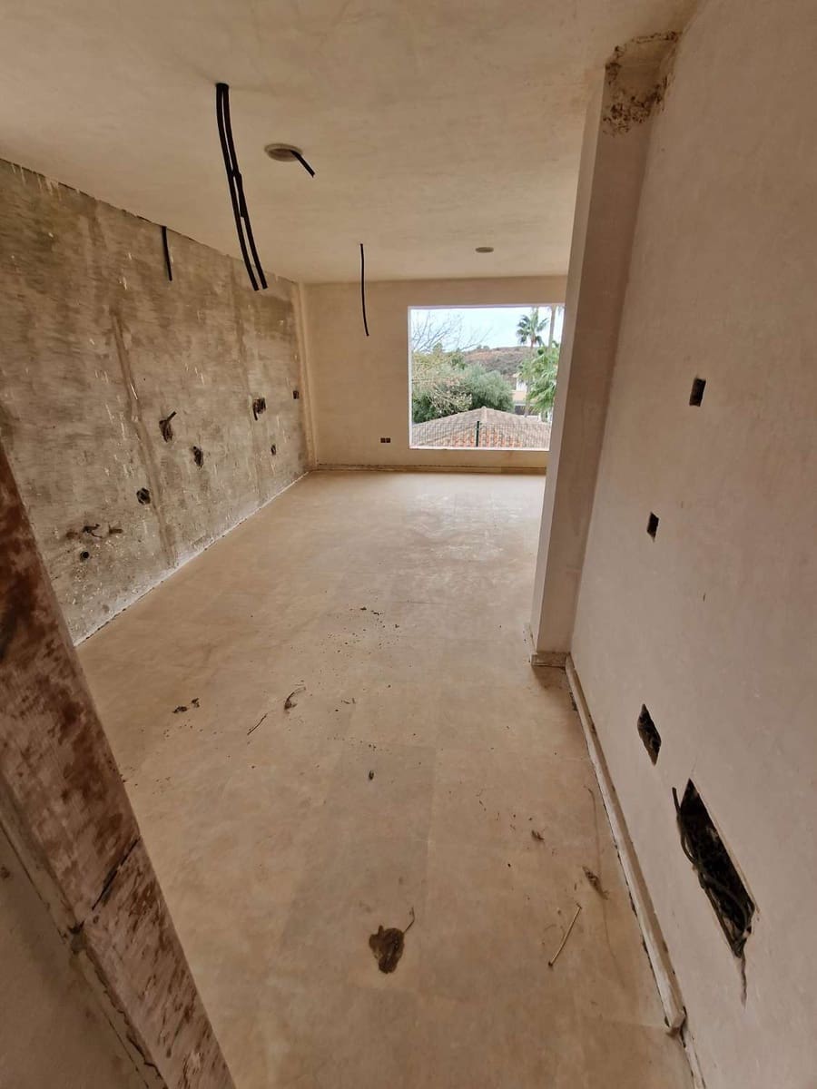 6 bedroom Villa for sale in Mijas with pool - € 1,100,000 (Ref: 7971111)