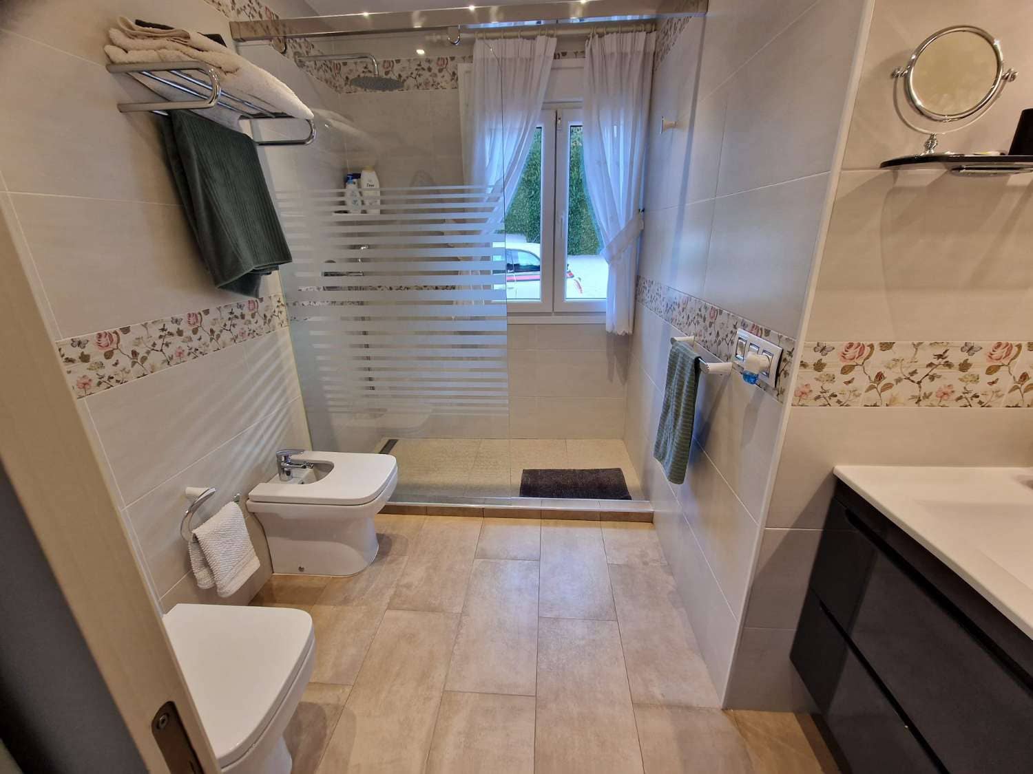 3 soveværelse Villa til salg i Alhaurin de la Torre med swimmingpool - € 850.000 (Ref: 8123233)