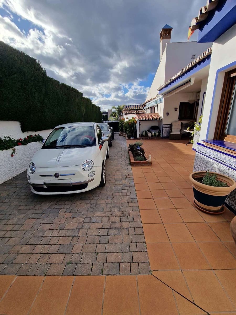 3 soveværelse Villa til salg i Alhaurin de la Torre med swimmingpool - € 850.000 (Ref: 8123233)