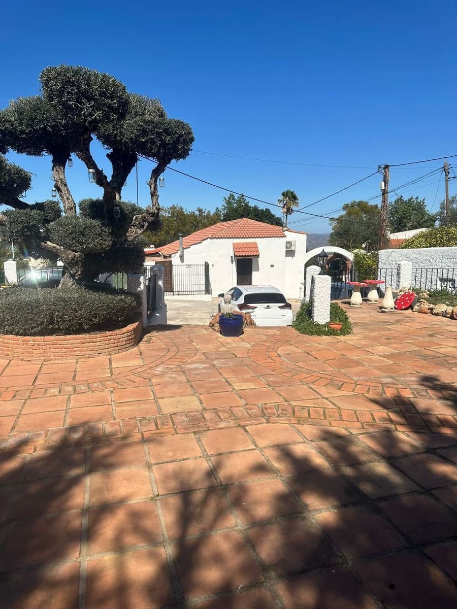 11 sypialnia Finka/Dom wiejski na sprzedaż w Alhaurin el Grande z basenem - 950 000 € (Ref: 8157836)