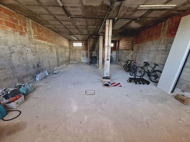 Commercieel te huur in Alhaurín de la Torre - € 700 (Ref: 8324271)