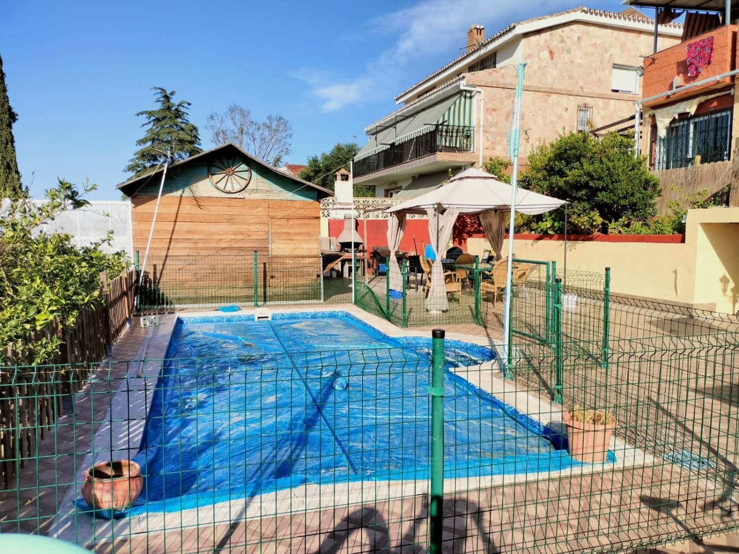 8 quarto Moradia para venda em Alhaurin de la Torre com piscina - 910 000 € (Ref: 8373099)