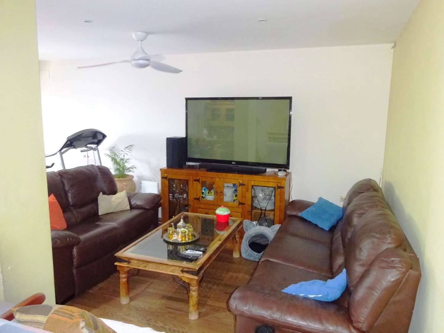 8 quarto Moradia para venda em Alhaurin de la Torre com piscina - 910 000 € (Ref: 8373099)