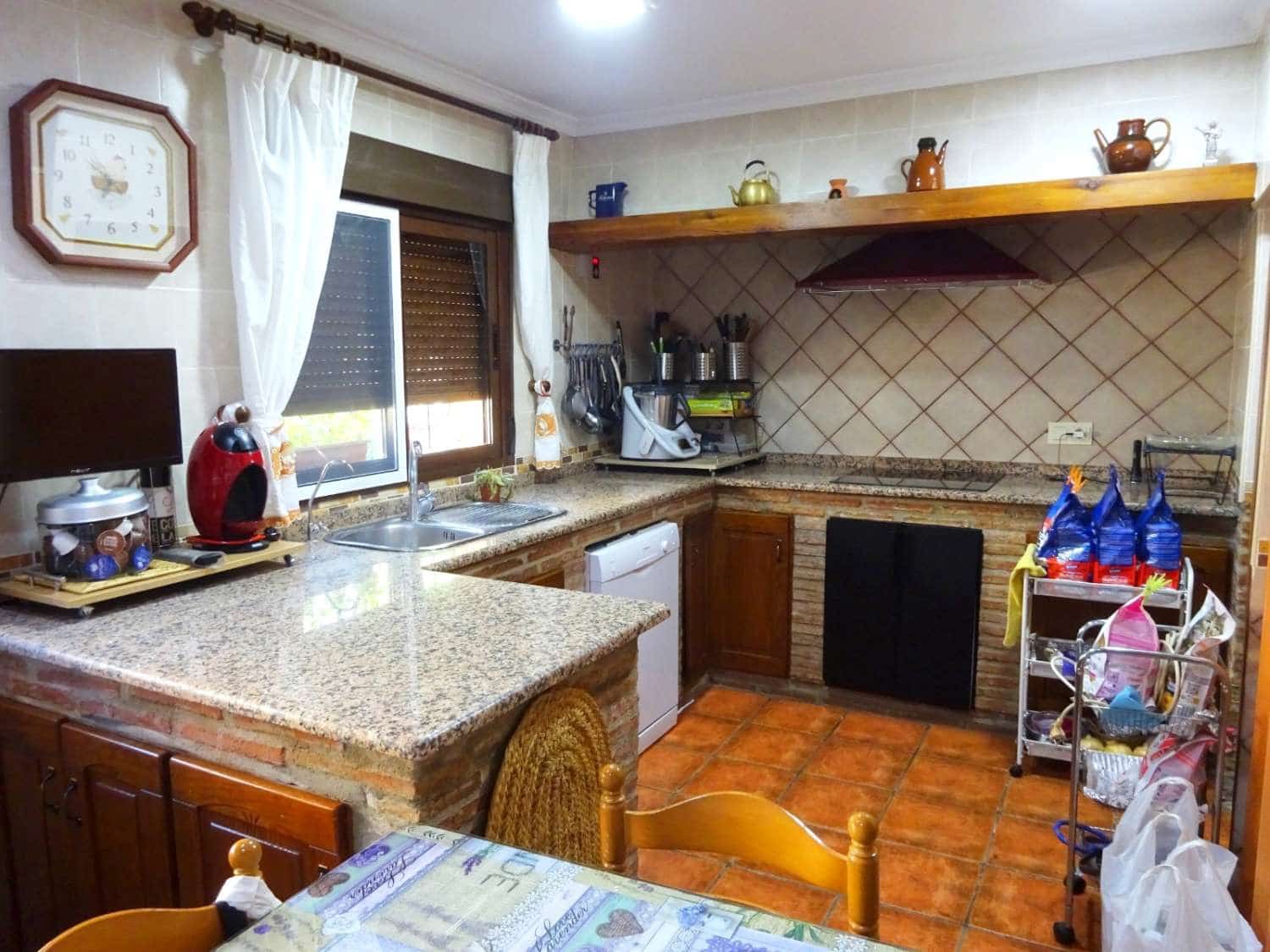 8 quarto Moradia para venda em Alhaurin de la Torre com piscina - 910 000 € (Ref: 8373099)