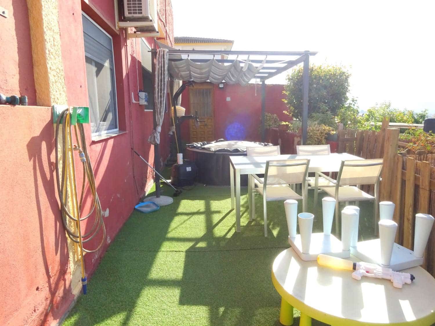 8 quarto Moradia para venda em Alhaurin de la Torre com piscina - 910 000 € (Ref: 8373099)