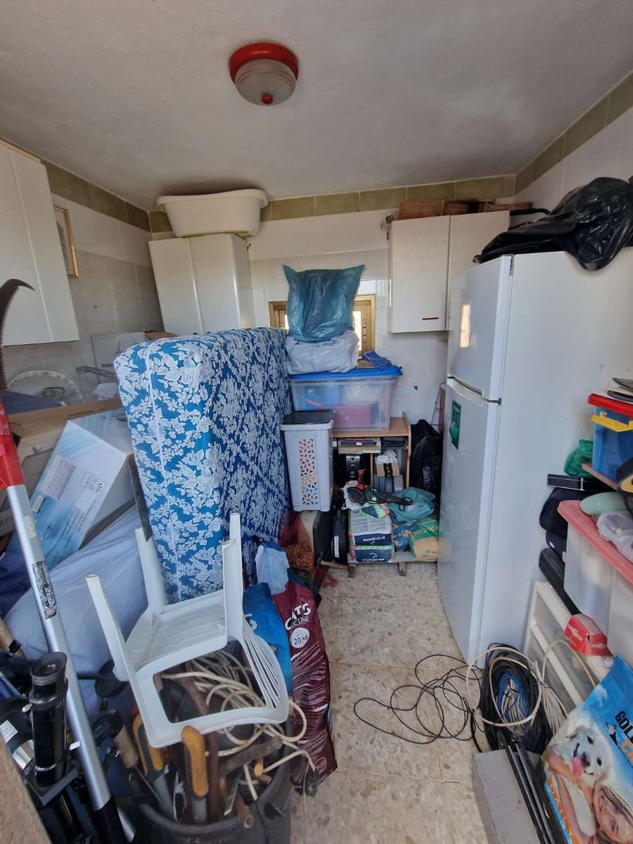 4 soveværelse Villa til salg i Guaro med swimmingpool - € 525.000 (Ref: 8522737)