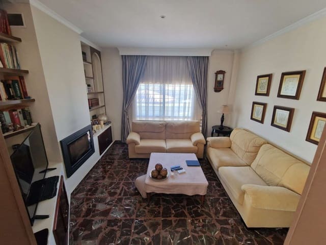 4 makuuhuone Huvila myytävänä paikassa Alhaurín de la Torre mukana uima-altaan - 825 000 € (Ref: 8675612)