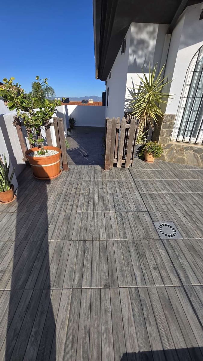 5 sypialnia Willa na sprzedaż w Alhaurin de la Torre z basenem - 779 000 € (Ref: 8741006)