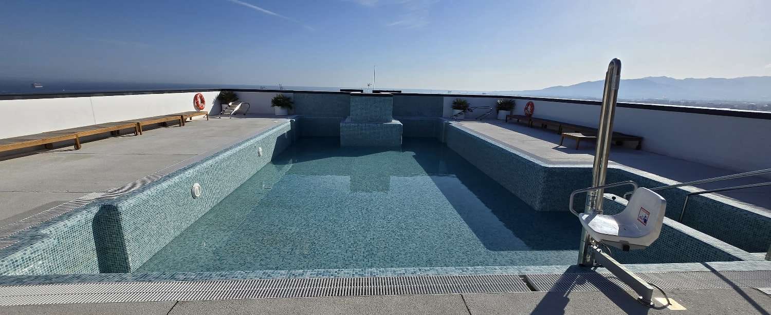 3 sovrum Lägenhet att hyra i Malaga stad med pool garage - 2 000 € (Ref: 8809279)