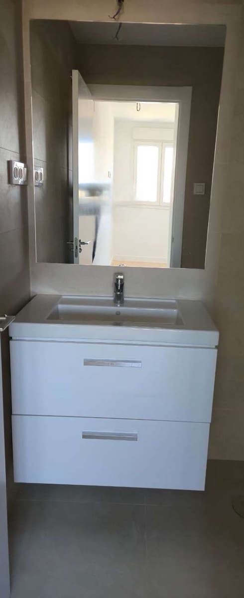 3 sovrum Lägenhet att hyra i Malaga stad med pool garage - 2 000 € (Ref: 8809279)