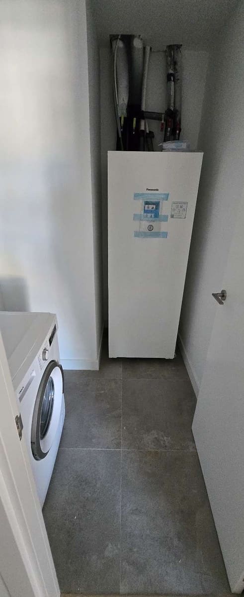 3 sovrum Lägenhet att hyra i Malaga stad med pool garage - 2 000 € (Ref: 8809279)