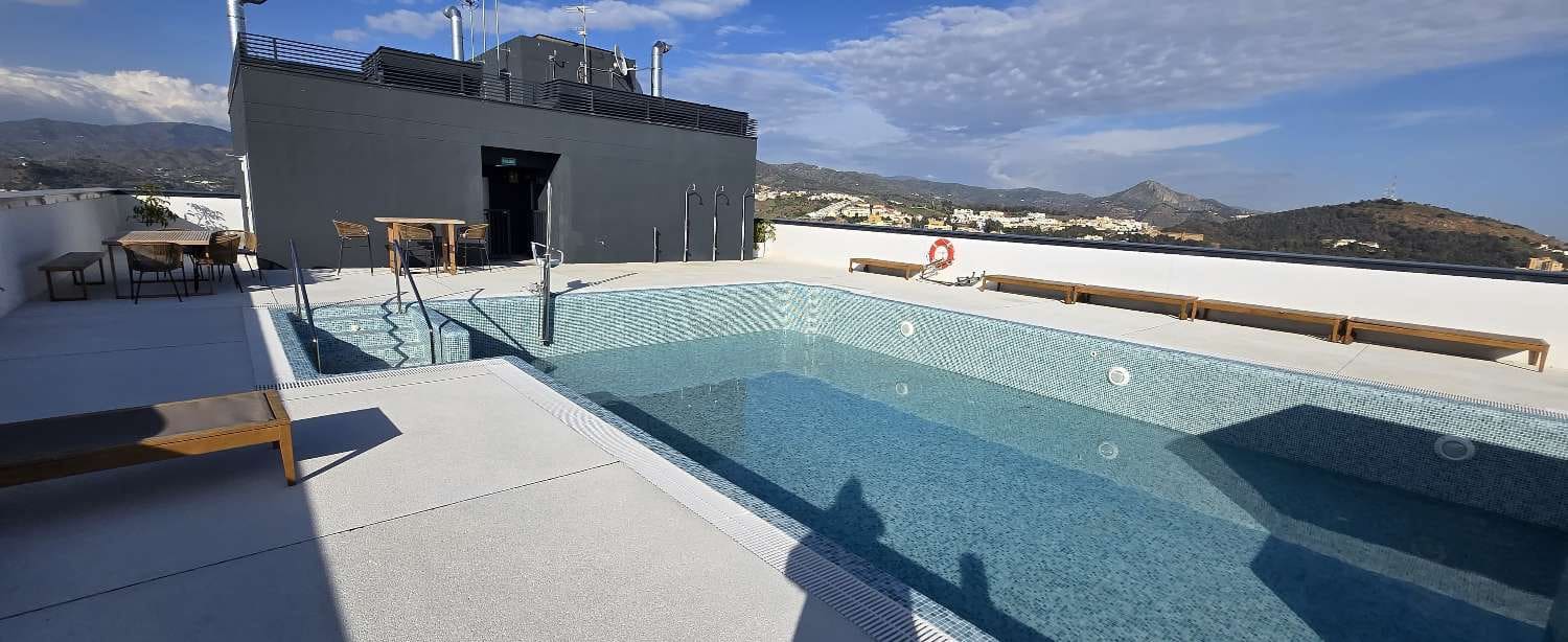 3 sovrum Lägenhet att hyra i Malaga stad med pool garage - 2 000 € (Ref: 8809279)
