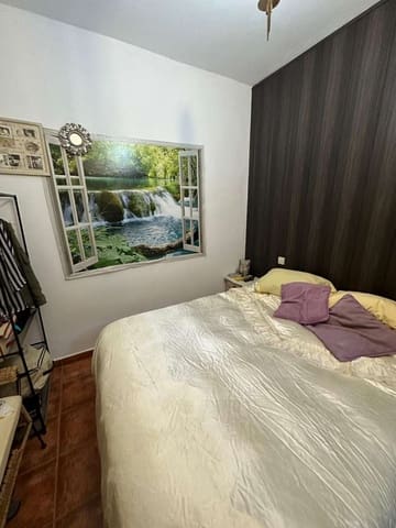 6 soveværelse Finca/Landehus til salg i Guaro med swimmingpool - € 450.000 (Ref: 8838357)