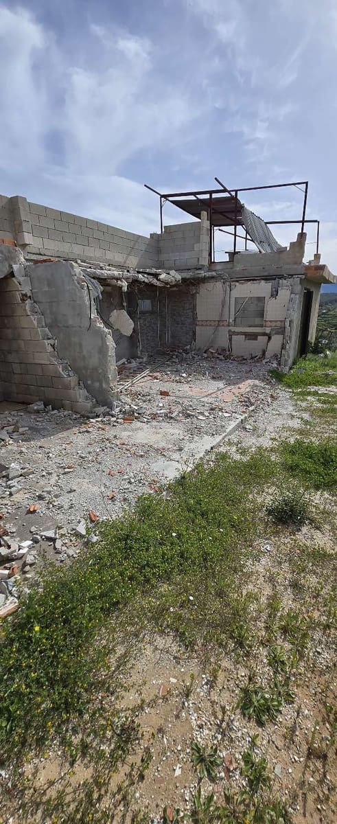 Tontti myytävänä paikassa Coin - 175 000 € (Ref: 8910915)