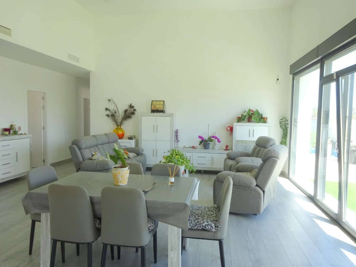 4 sypialnia Willa na sprzedaż w Alhaurin de la Torre z basenem garażem - 810 000 € (Ref: 8956613)