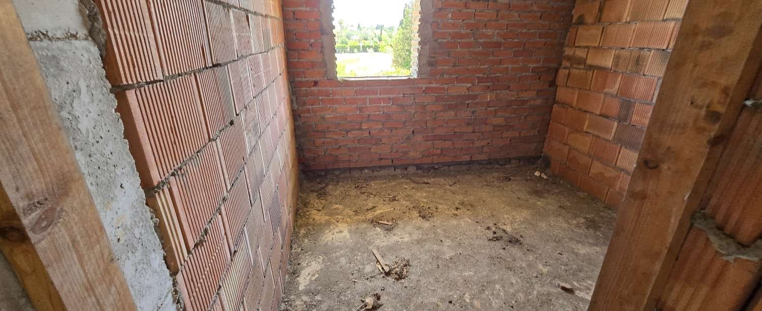 4 soveværelse Villa til salg i Alhaurin el Grande med swimmingpool - € 280.000 (Ref: 9088448)