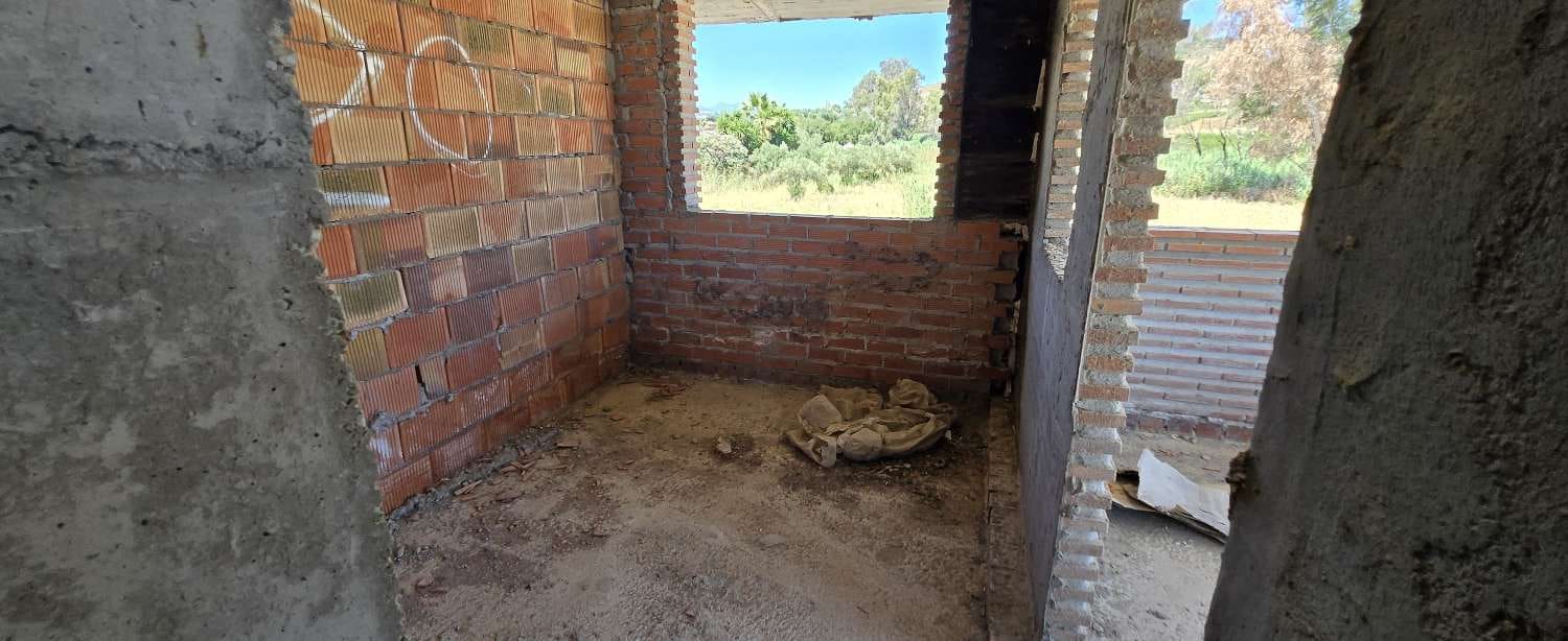 4 soveværelse Villa til salg i Alhaurin el Grande med swimmingpool - € 280.000 (Ref: 9088448)