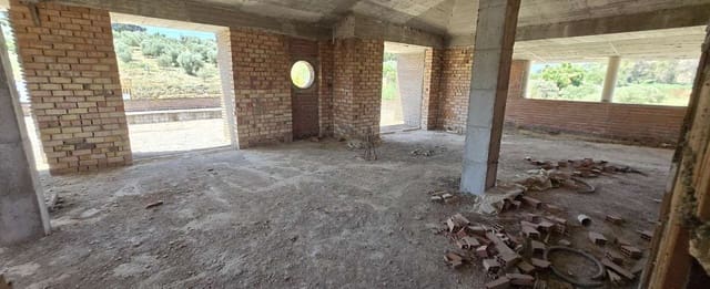 4 soveværelse Villa til salg i Alhaurín el Grande med swimmingpool - € 280.000 (Ref: 9088448)