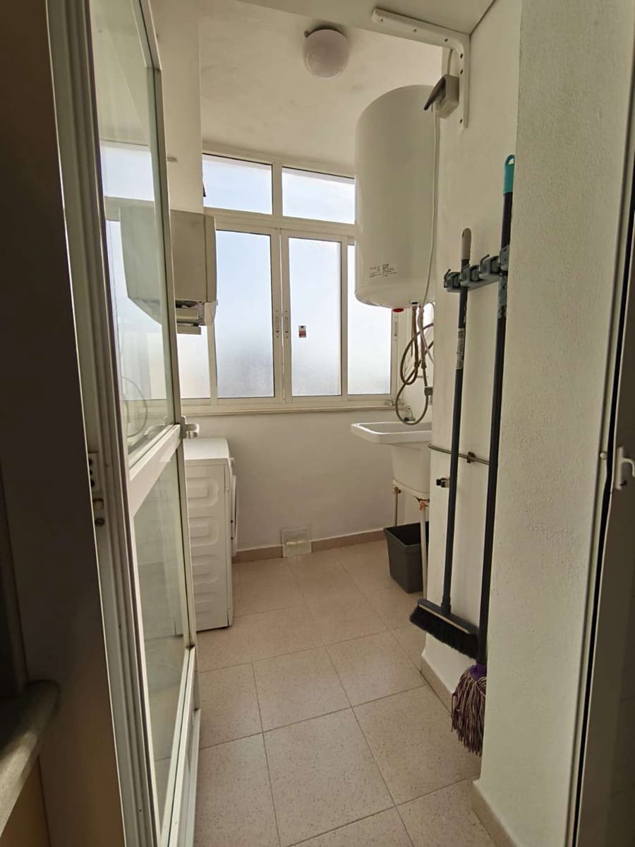 3 slaapkamer Penthouse te koop in Malaga stad - € 480.000 (Ref: 9104258)