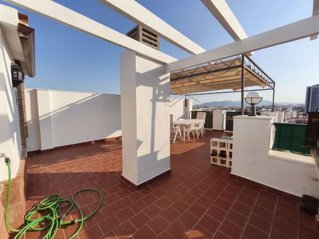 3 sovrum Takvåning till salu i Centro Historico, Málaga stad - 480 000 € (Ref: 9104258)